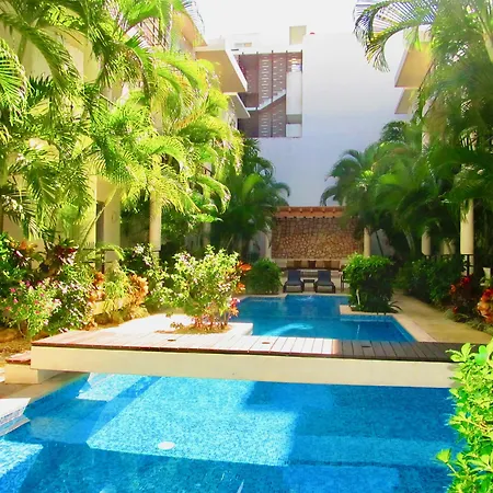 Aqua Terra - Quiet Condo For 4